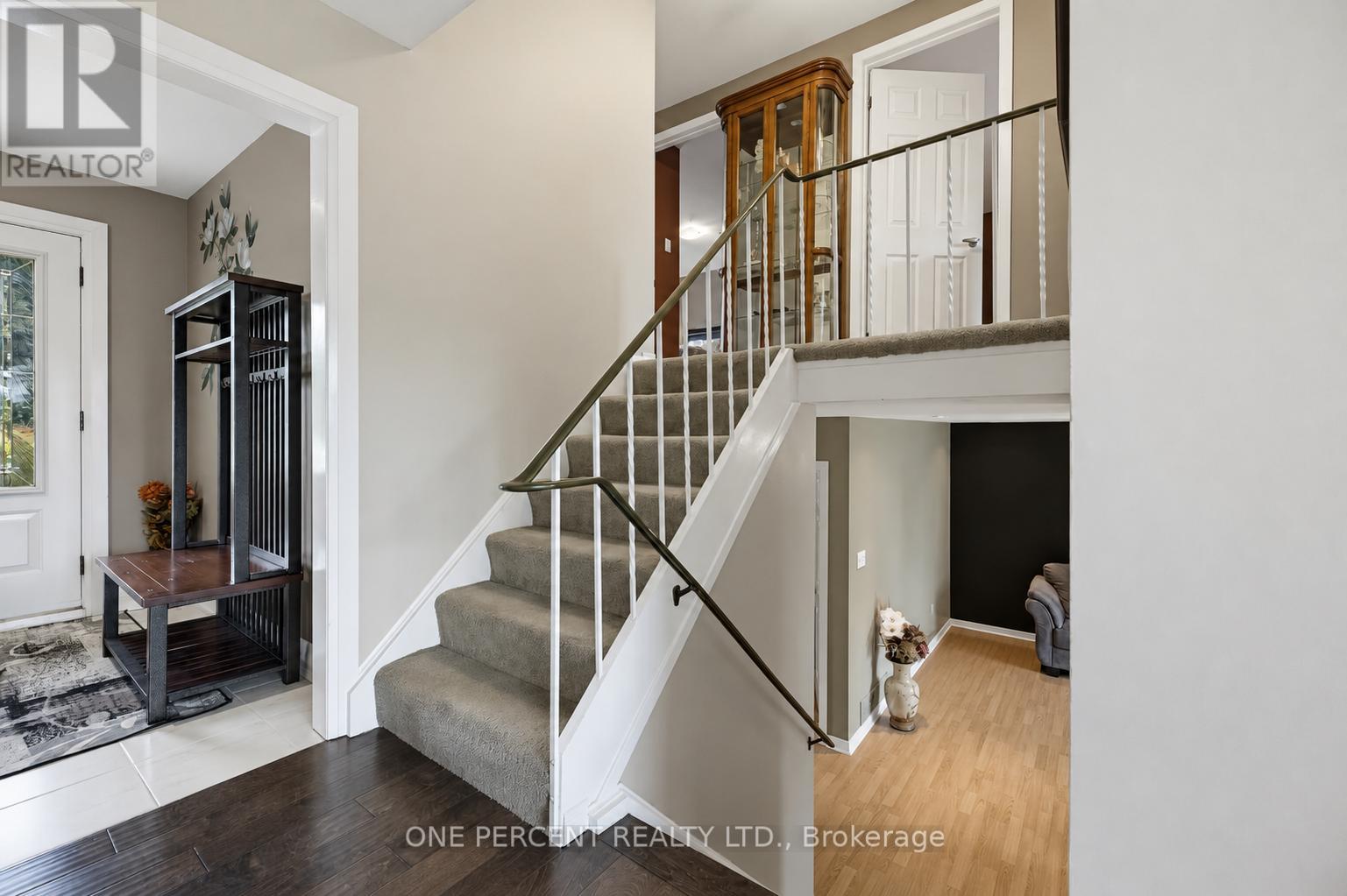 25 HILLTOP DRIVE - 14