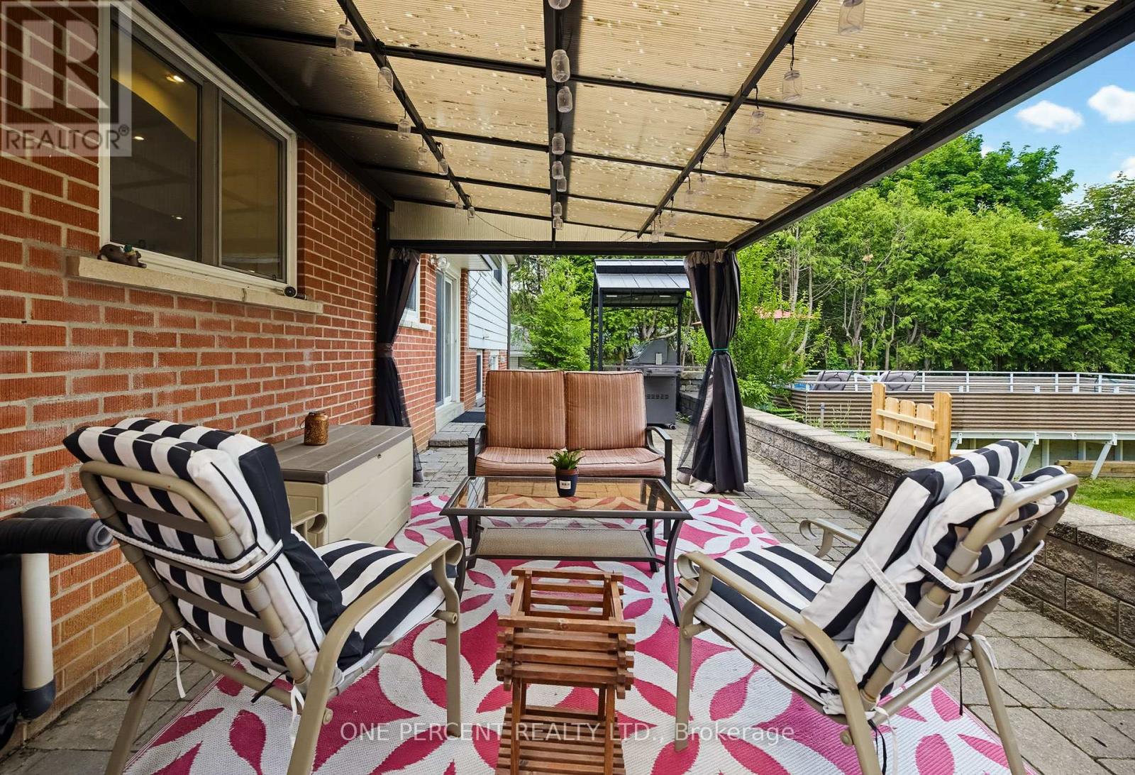 25 HILLTOP DRIVE - 43