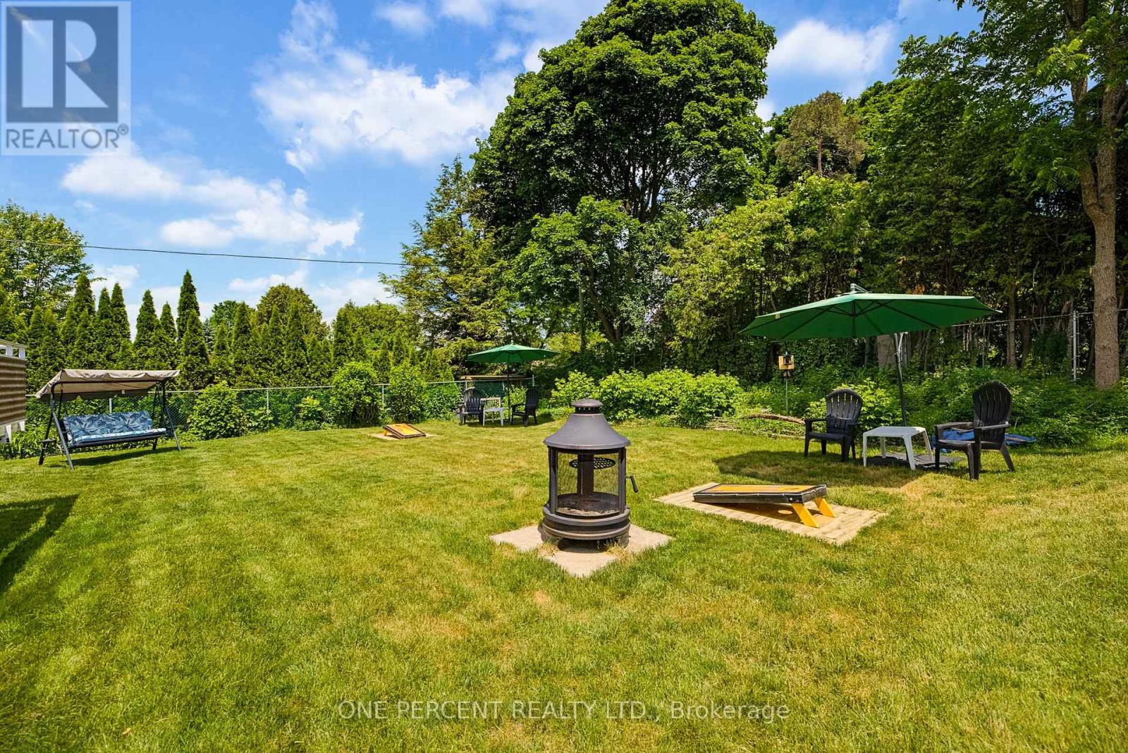 25 HILLTOP DRIVE - 44