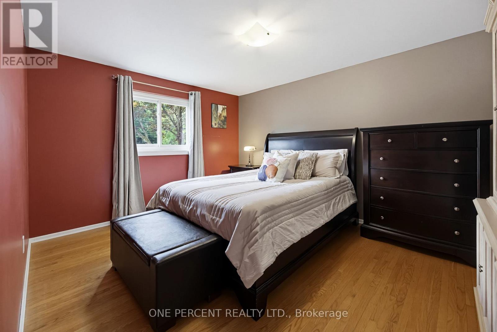 25 HILLTOP DRIVE - 18