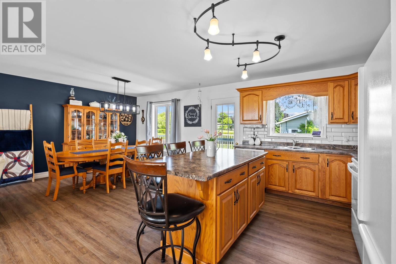 102 Crozier Drive - 16