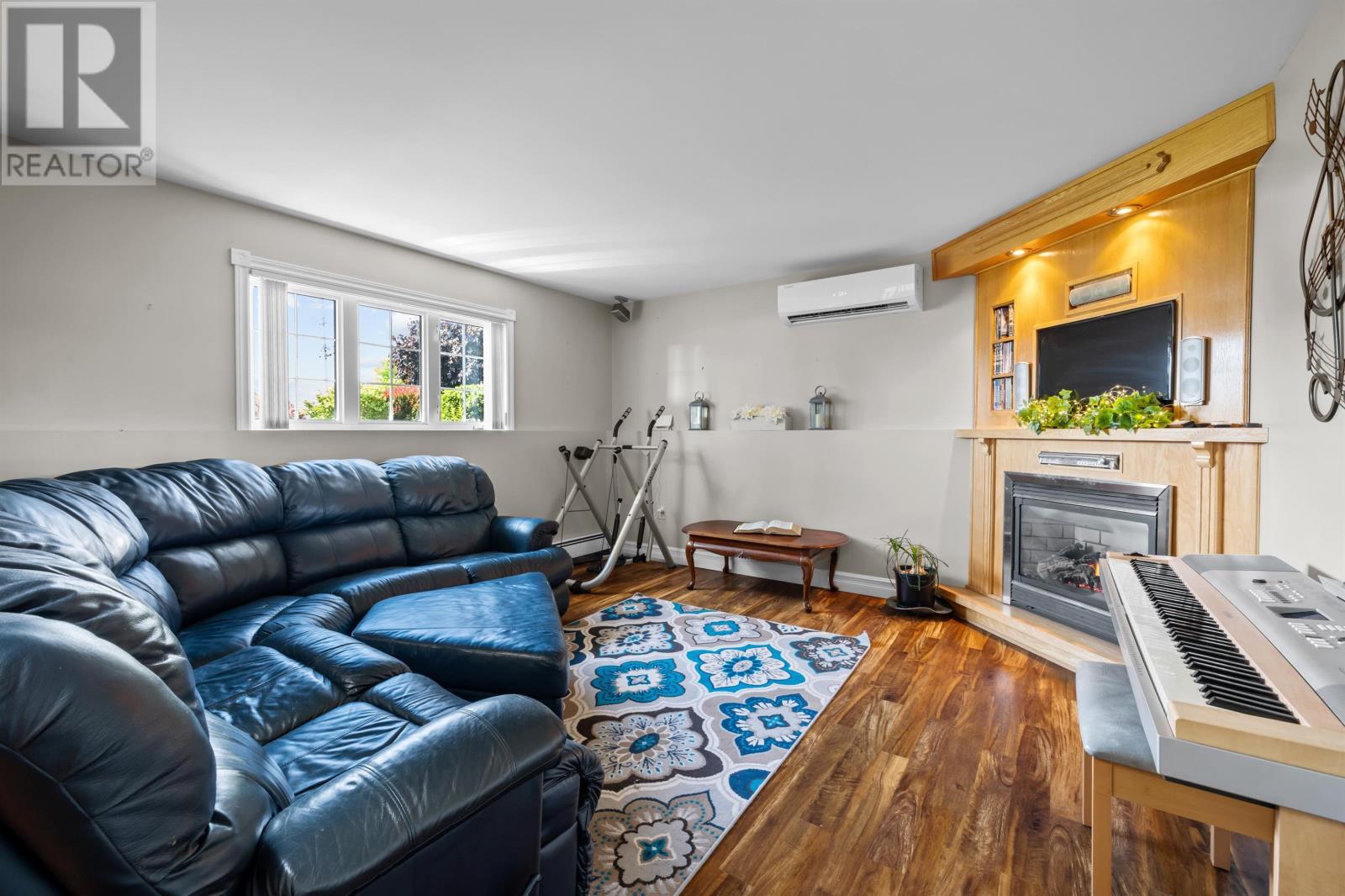 102 Crozier Drive - 33