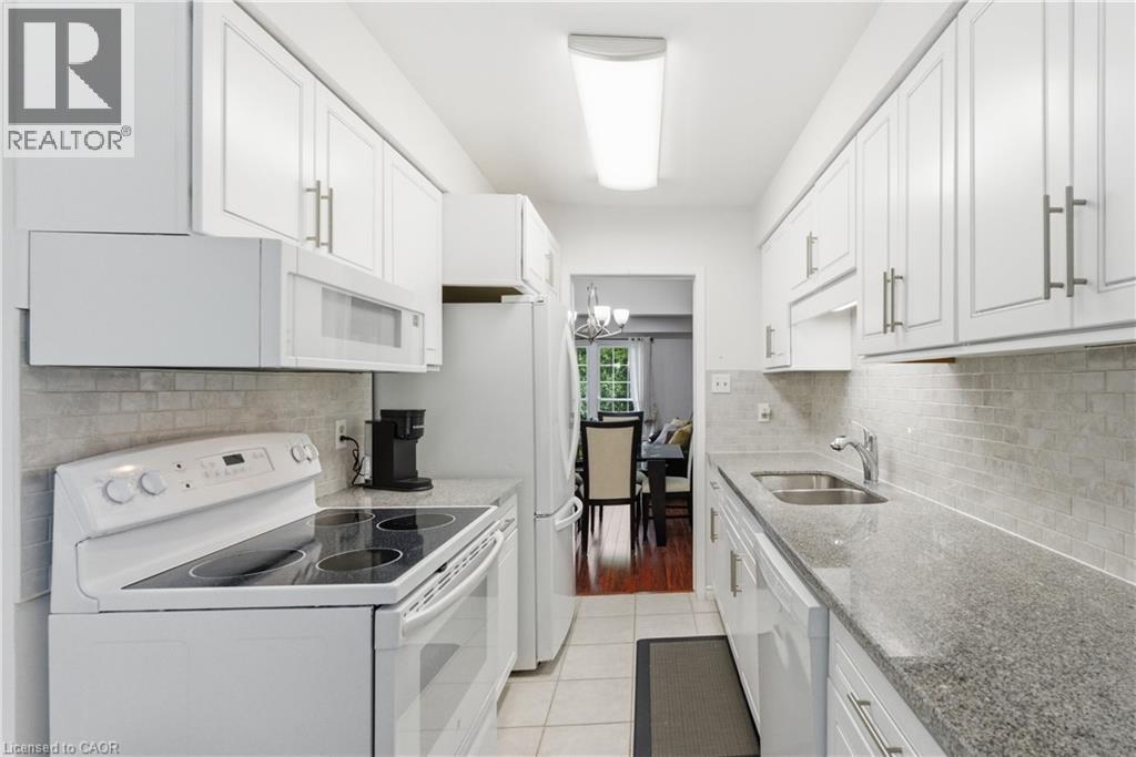 #66 3027 GLENCREST Road - 16