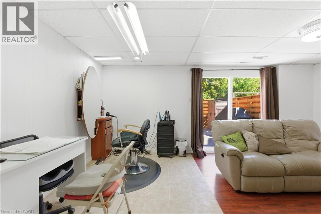 #66 3027 GLENCREST Road - 35