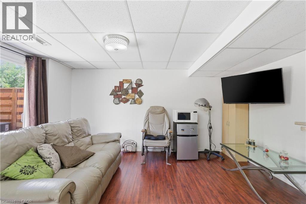#66 3027 GLENCREST Road - Image 36
