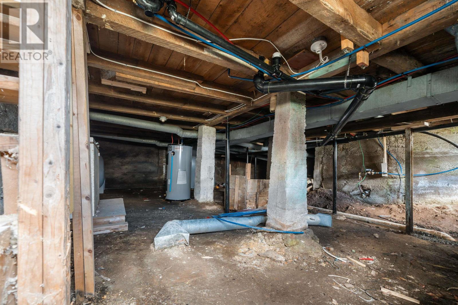 2482 Athol Road - 27