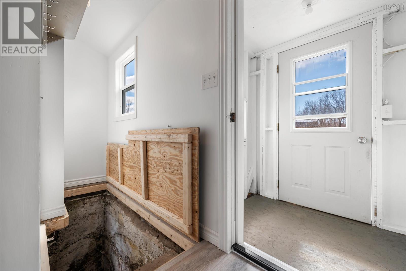 2482 Athol Road - 26