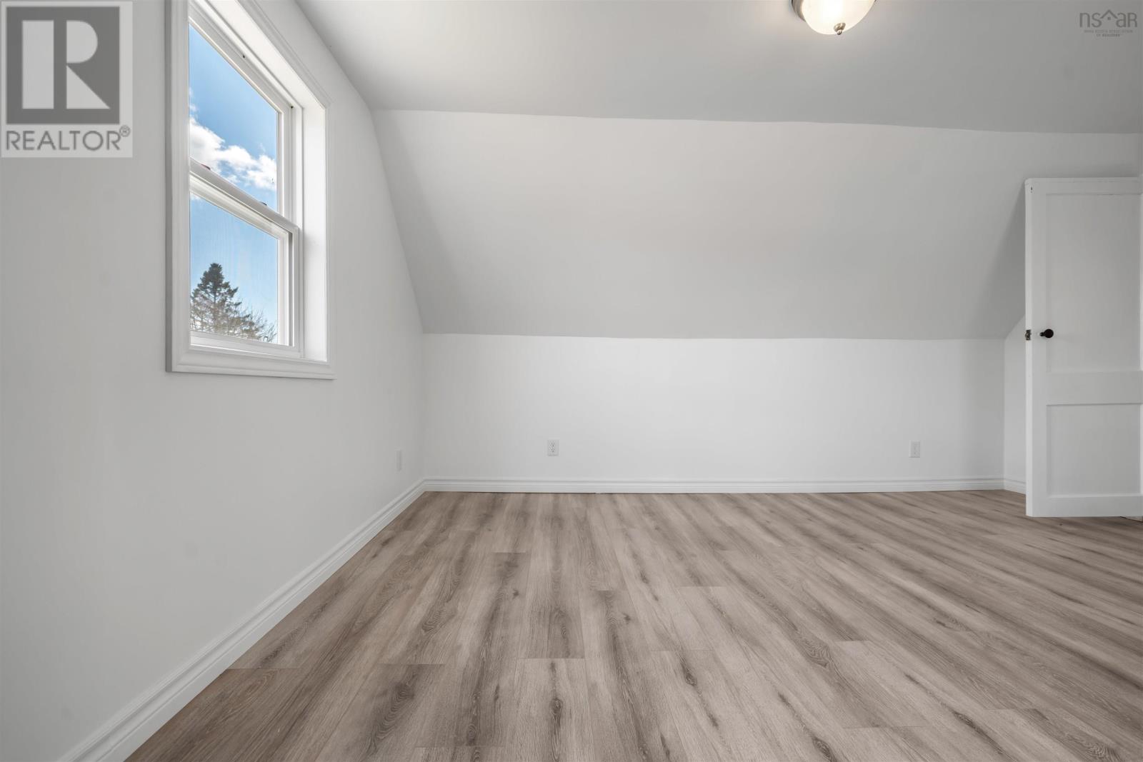 2482 Athol Road - 39