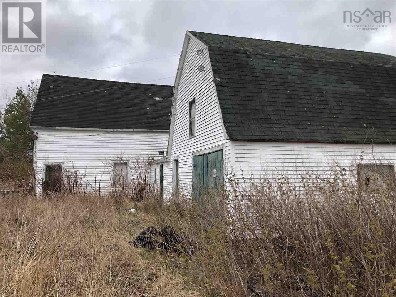 7017 Highway 1 - 9