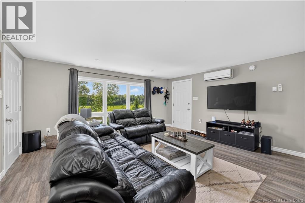 630 Howard Road - Image 5