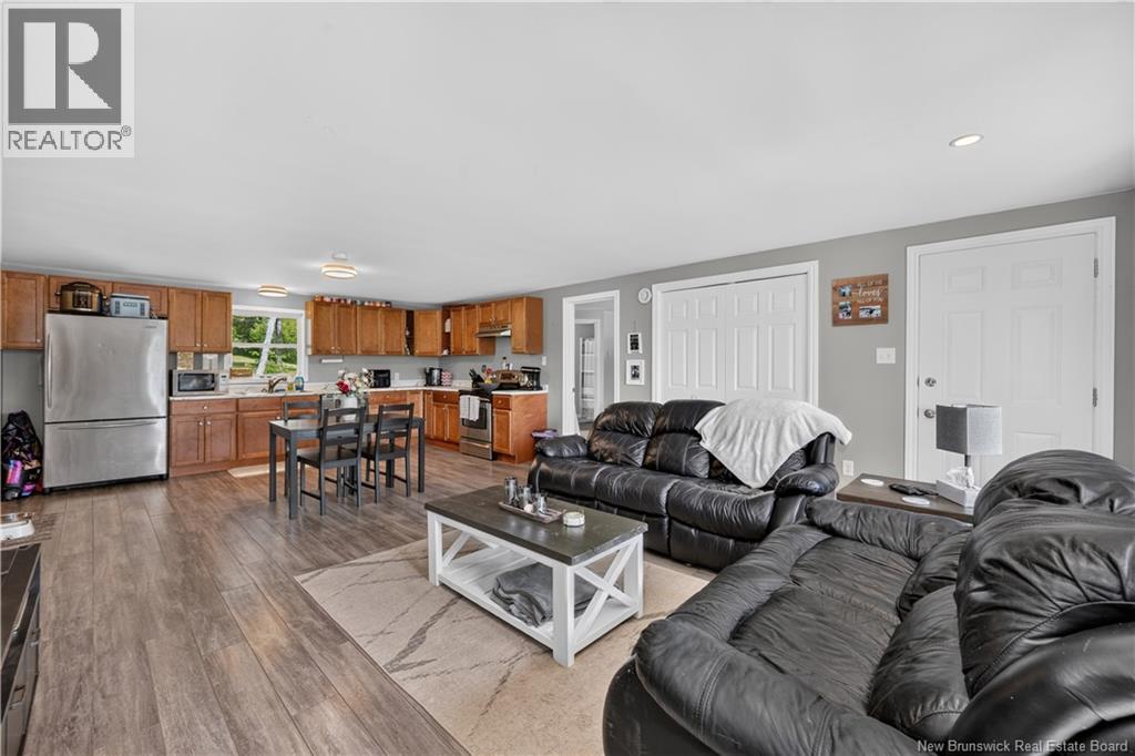 630 Howard Road - 7