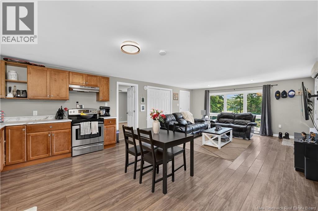 630 Howard Road - Image 8