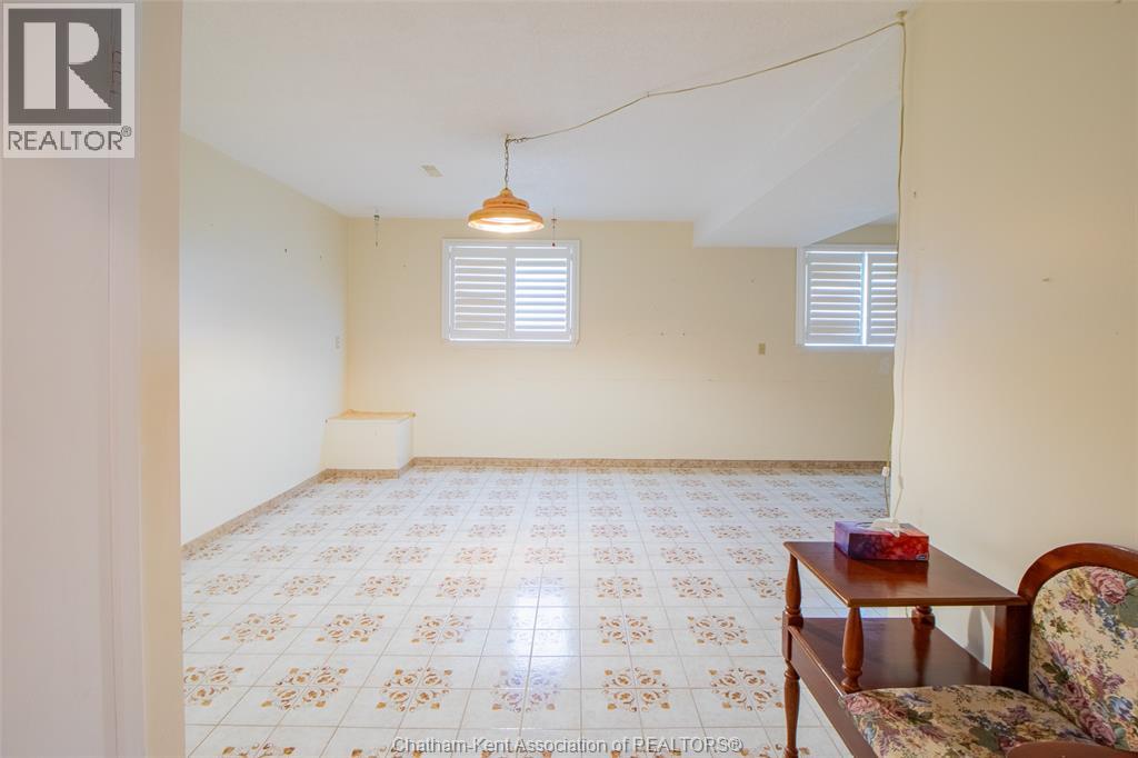 8 Regal PLACE - 17