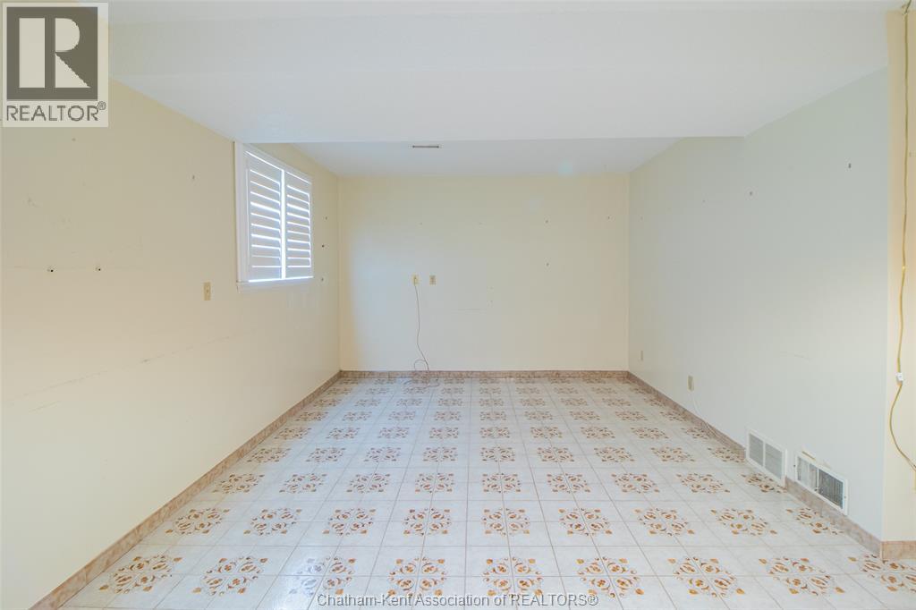 8 Regal PLACE - 19