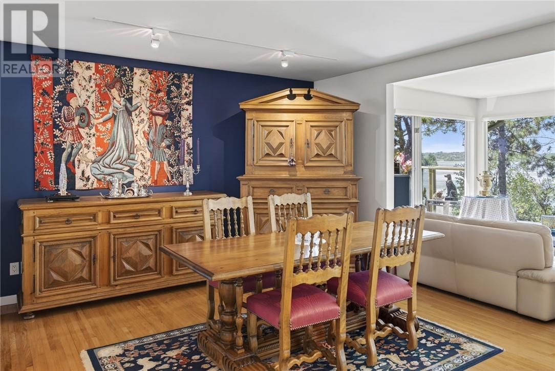 457 Lake Point Court - 21