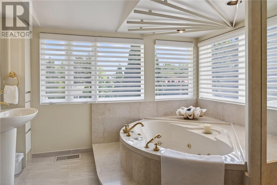 457 Lake Point Court - 41