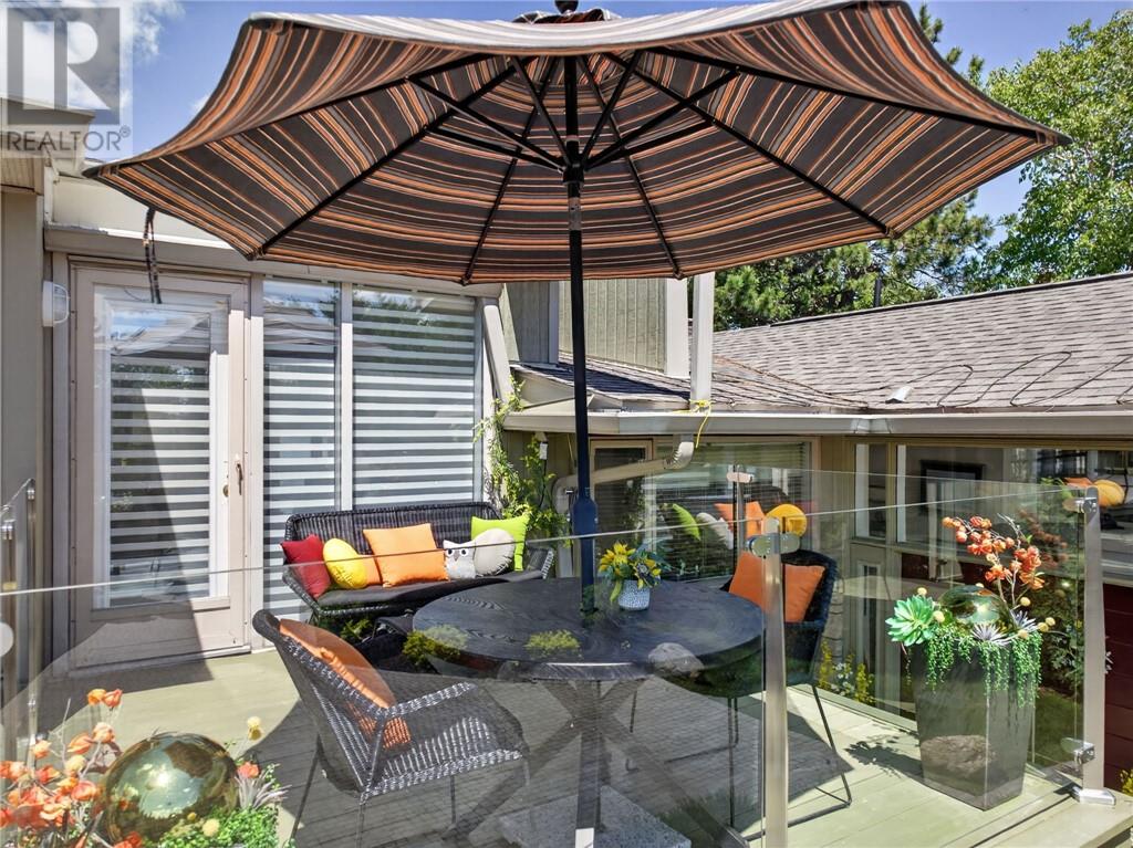 457 Lake Point Court - 34
