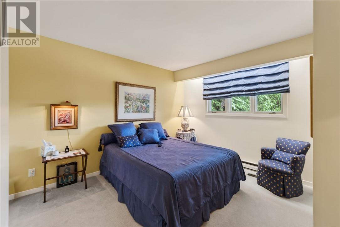 457 Lake Point Court - 45