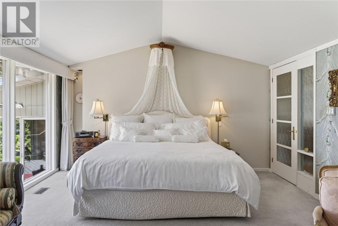 457 Lake Point Court - 37