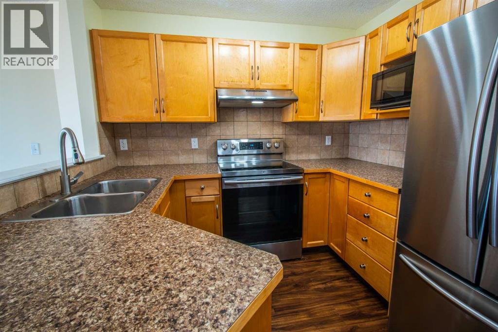 11 Saddlebrook Mews NE - 11