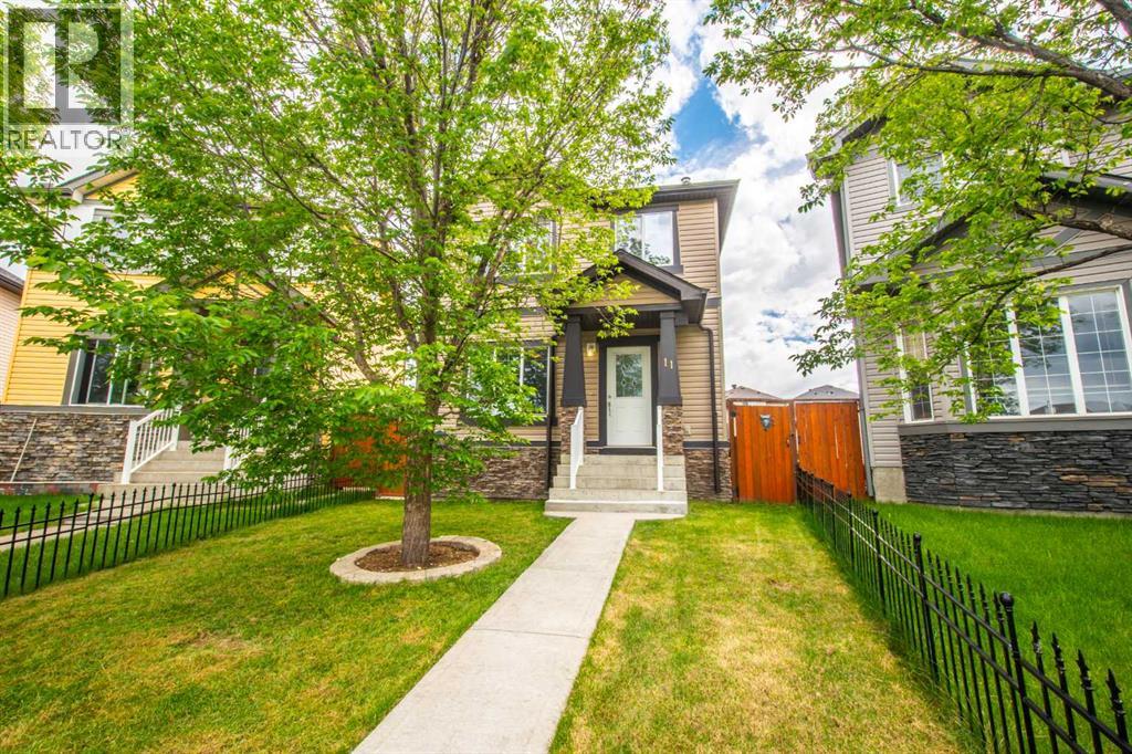 11 Saddlebrook Mews NE - 2