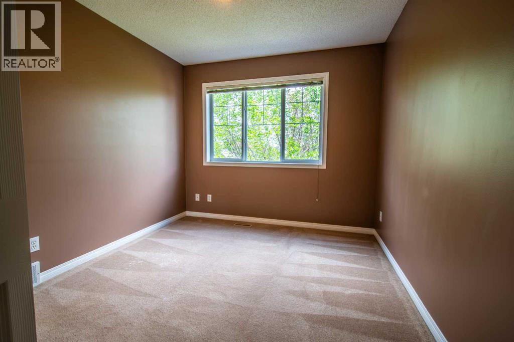 11 Saddlebrook Mews NE - 22