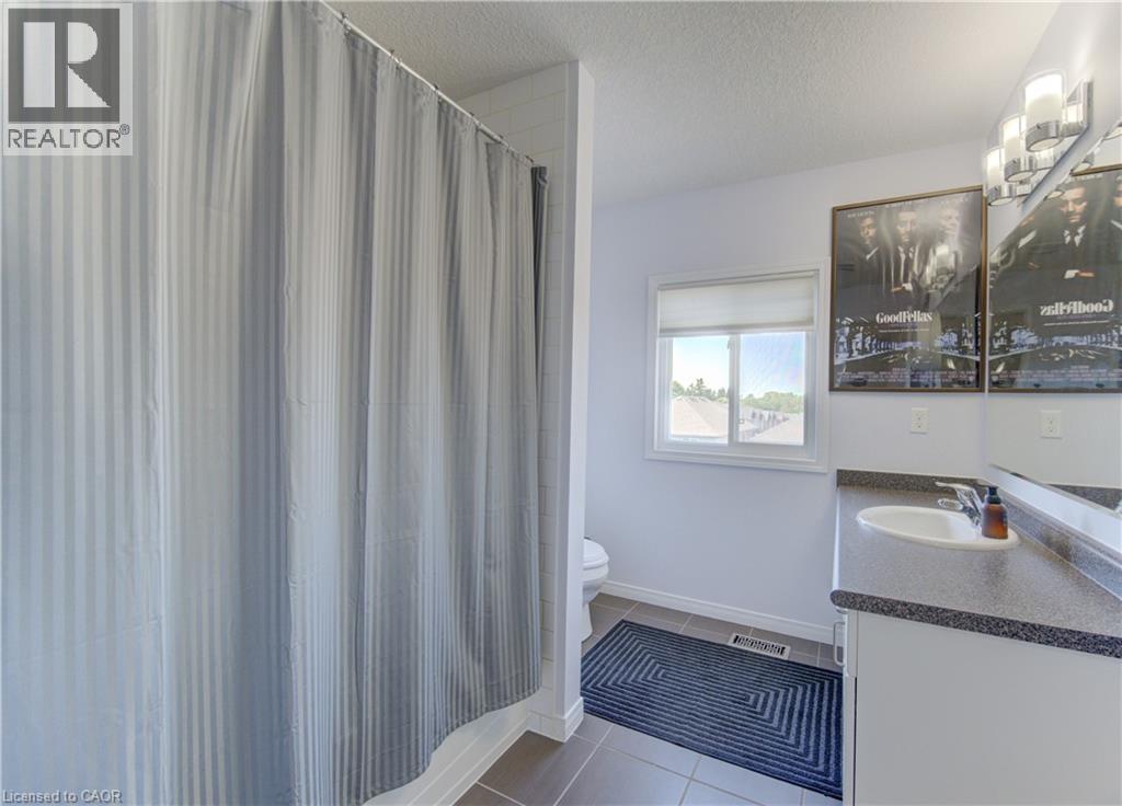 232 CRANBROOK Street - 26