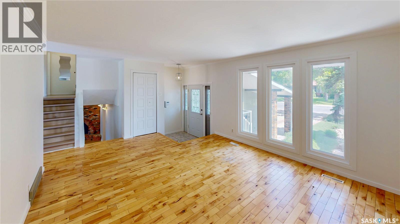 6150 7th AVENUE N - photo 2