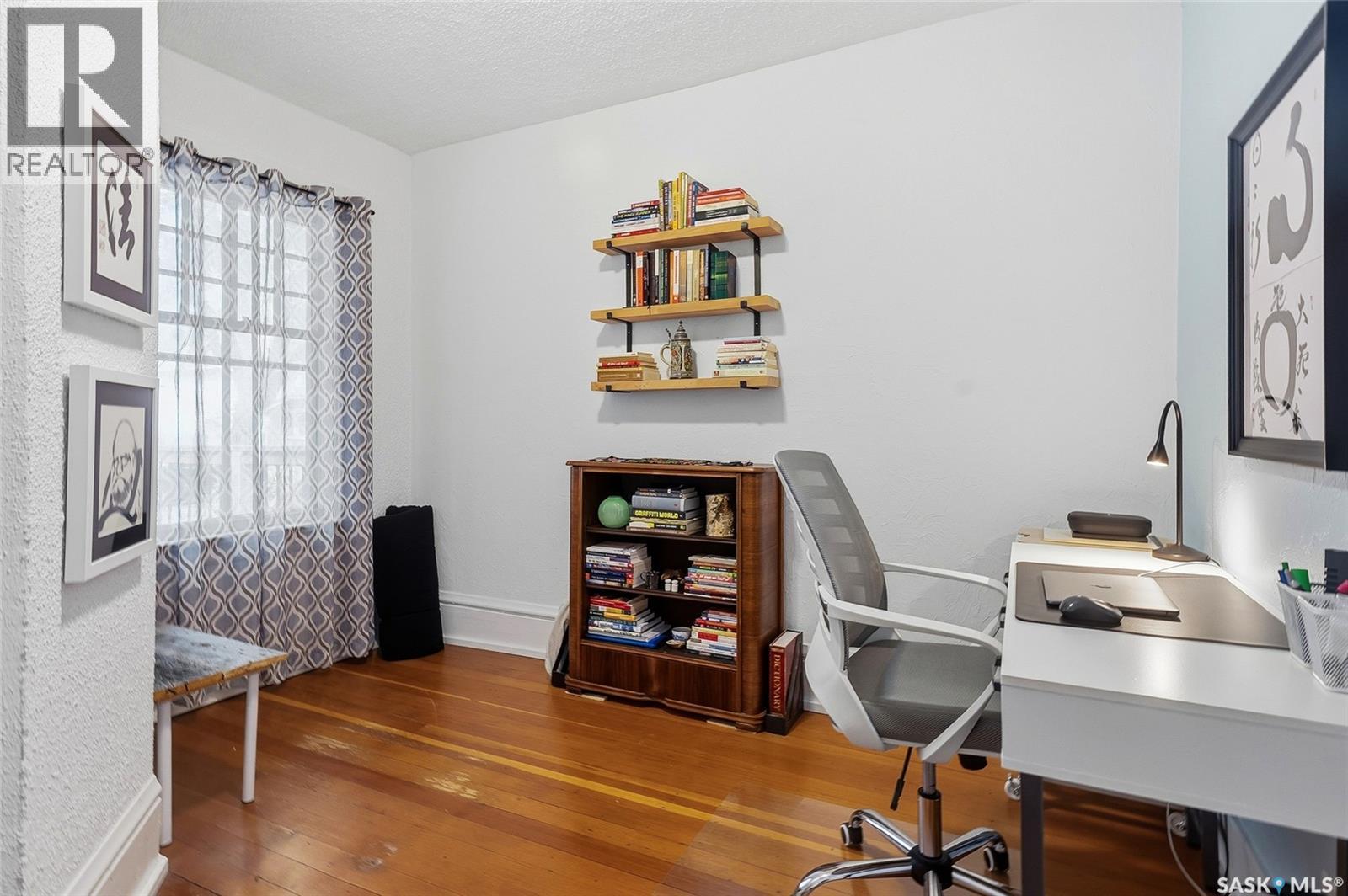 902 10th STREET E — photo 12