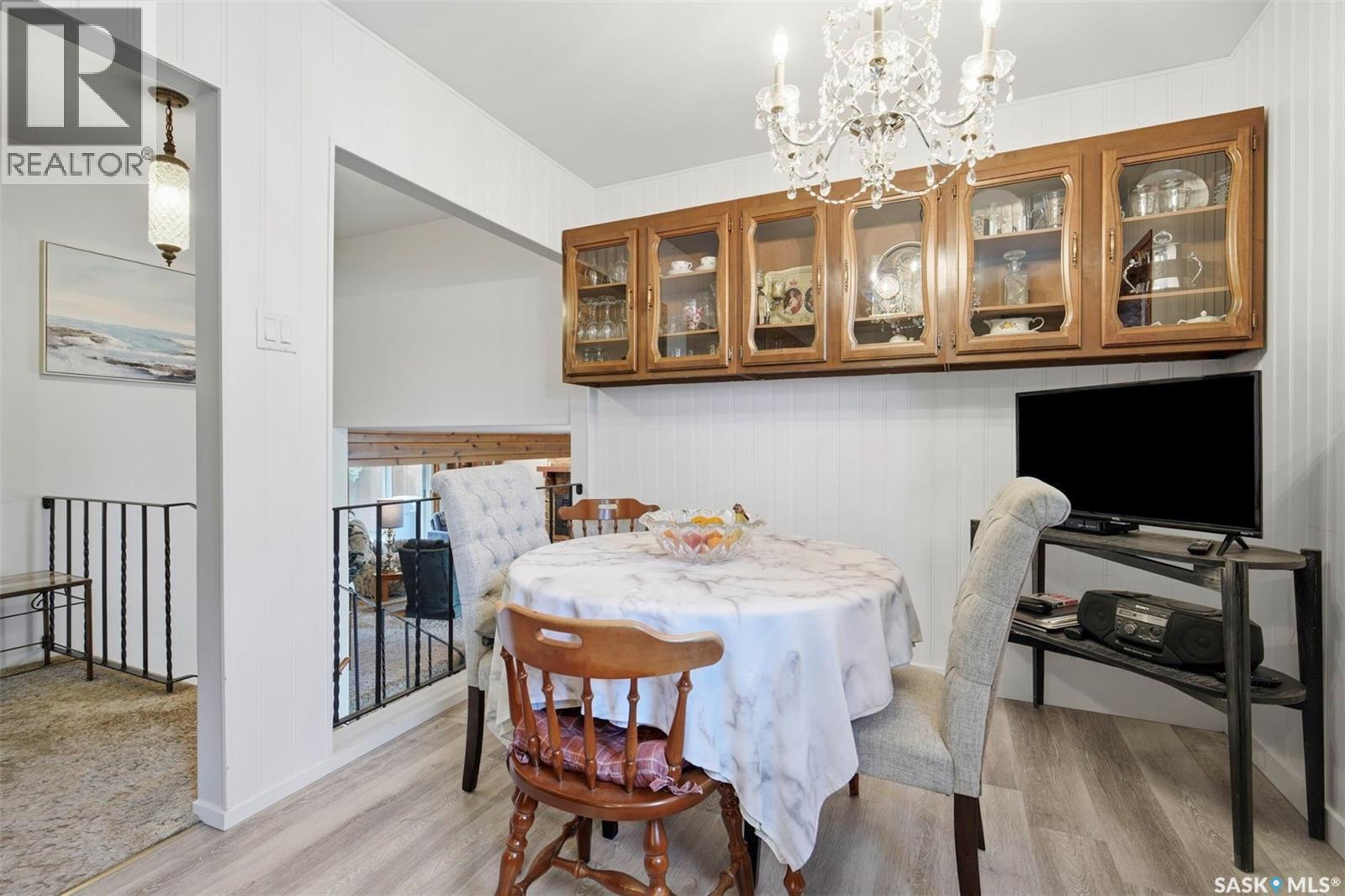 2607 Dufferin AVENUE — photo 12