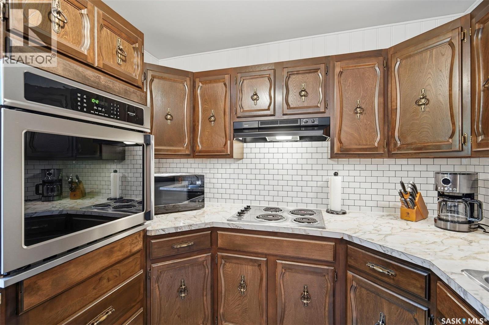 2607 Dufferin AVENUE — photo 13