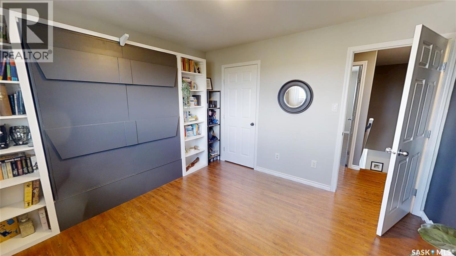 431 Brooklyn CRESCENT — photo 18