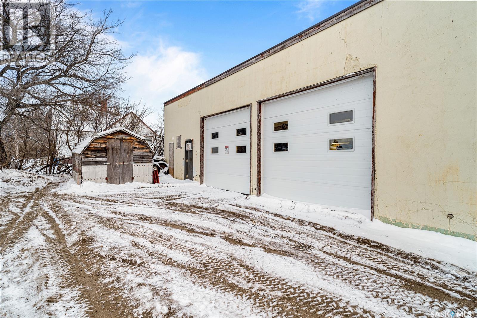 503 Railway AVENUE - photo 2