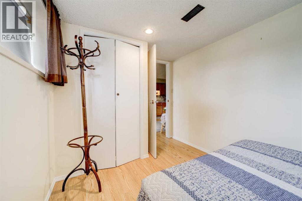 1130 James Avenue - 9
