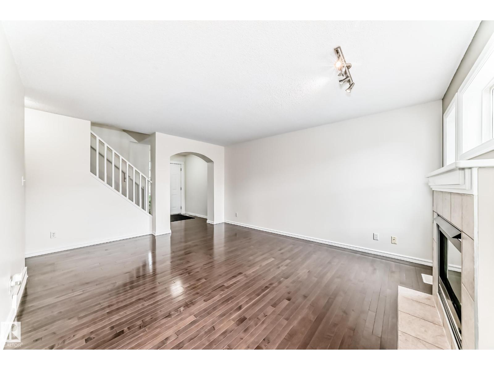 21208 89A AVENUE NW - 16