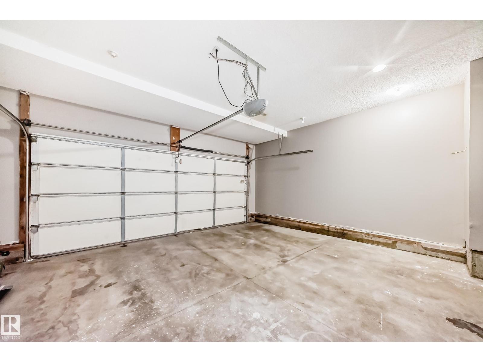 21208 89A AVENUE NW - 35