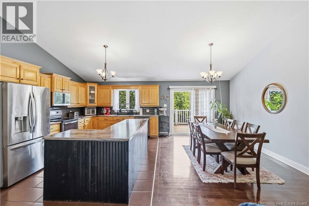 348 Goodine Street - 13