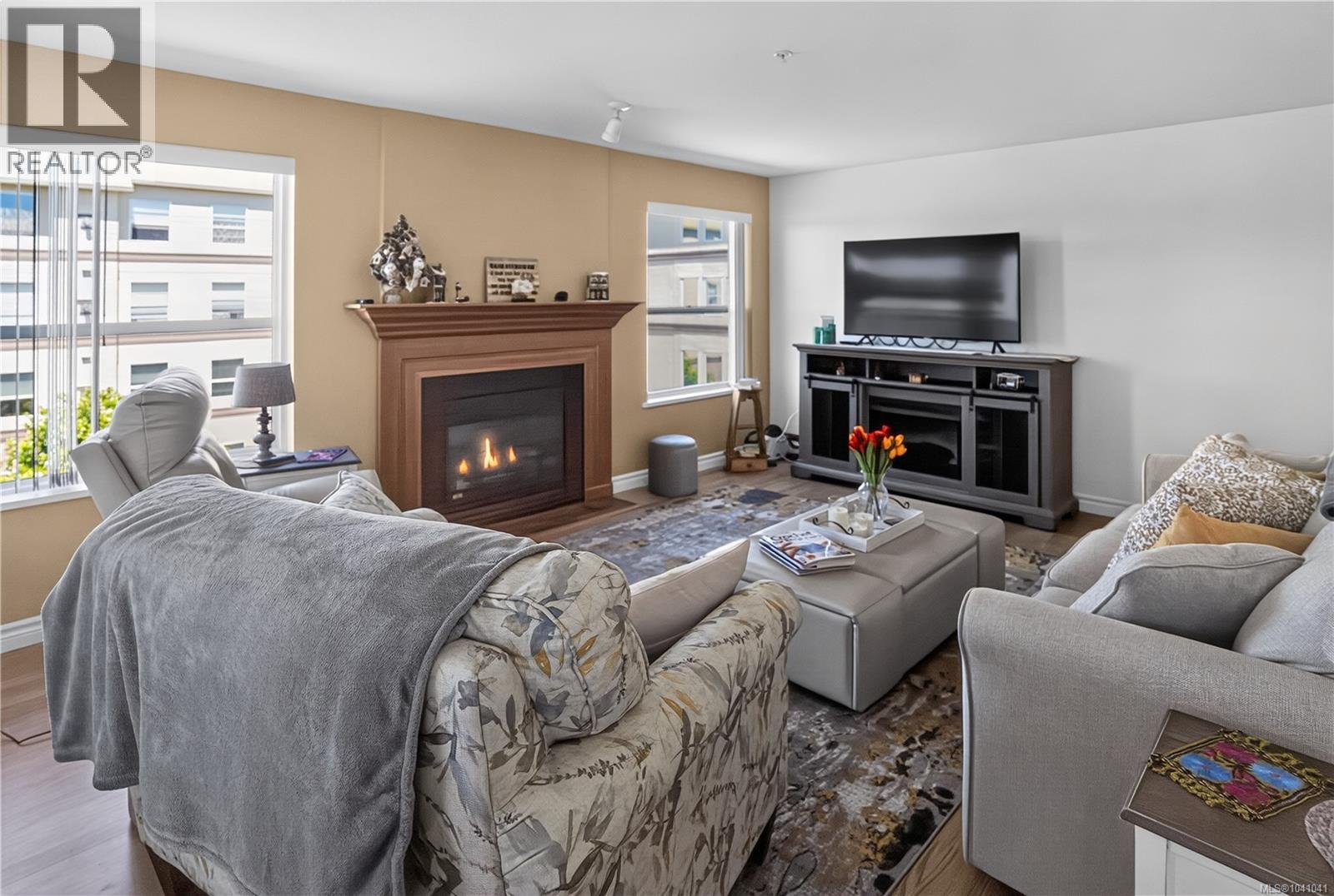 #307 280 Dogwood St S - 11