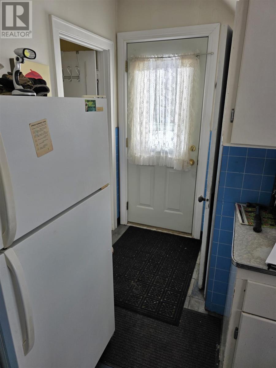 172 Wilcox AVE - 12