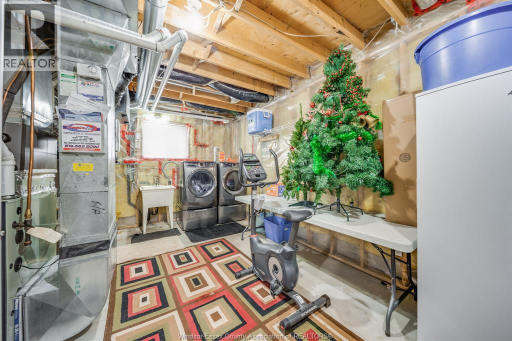 647 ALPENROSE COURT - 40