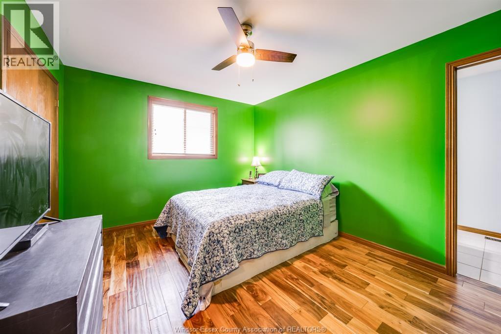 647 ALPENROSE COURT - 23