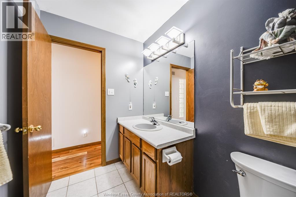 647 ALPENROSE COURT - 20