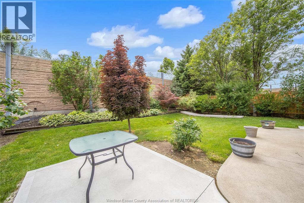 647 ALPENROSE COURT - 46