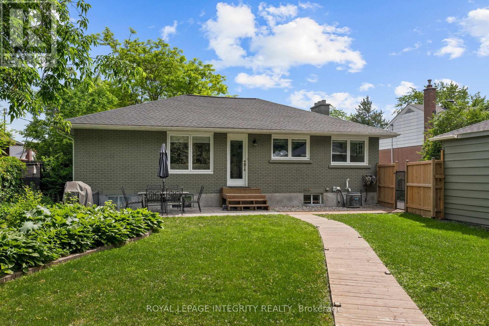 3 Bed, 2 Bath House for Sale in Ottawa – 48 DUNHAM STREET, Ottawa – MLS# X13473292 - Image 34