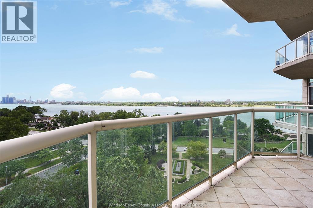 #804 4955 RIVERSIDE DRIVE - 28