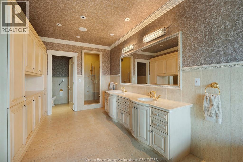 #804 4955 RIVERSIDE DRIVE - 30