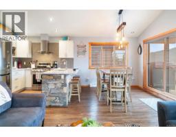 Primary Bedroom - 221 6596 Baird Rd, Port Renfrew, BC V0S1K0 Photo 9