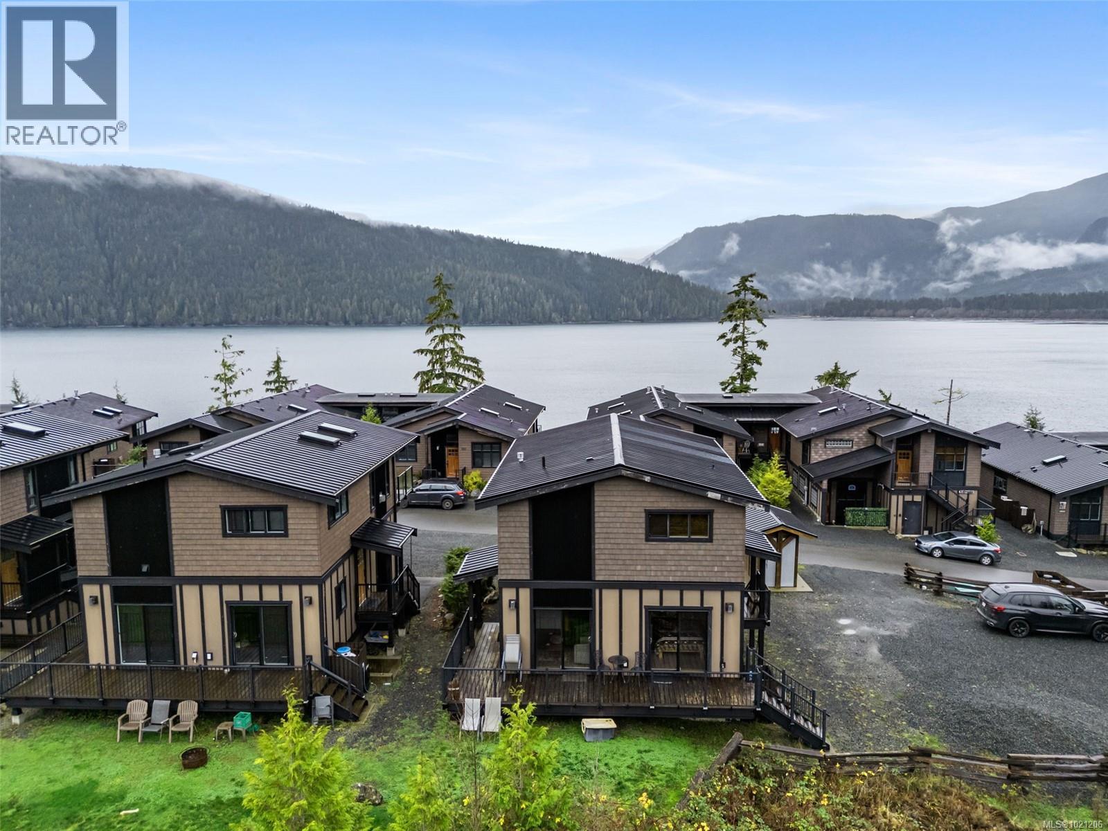#221 6596 Baird Rd - 4