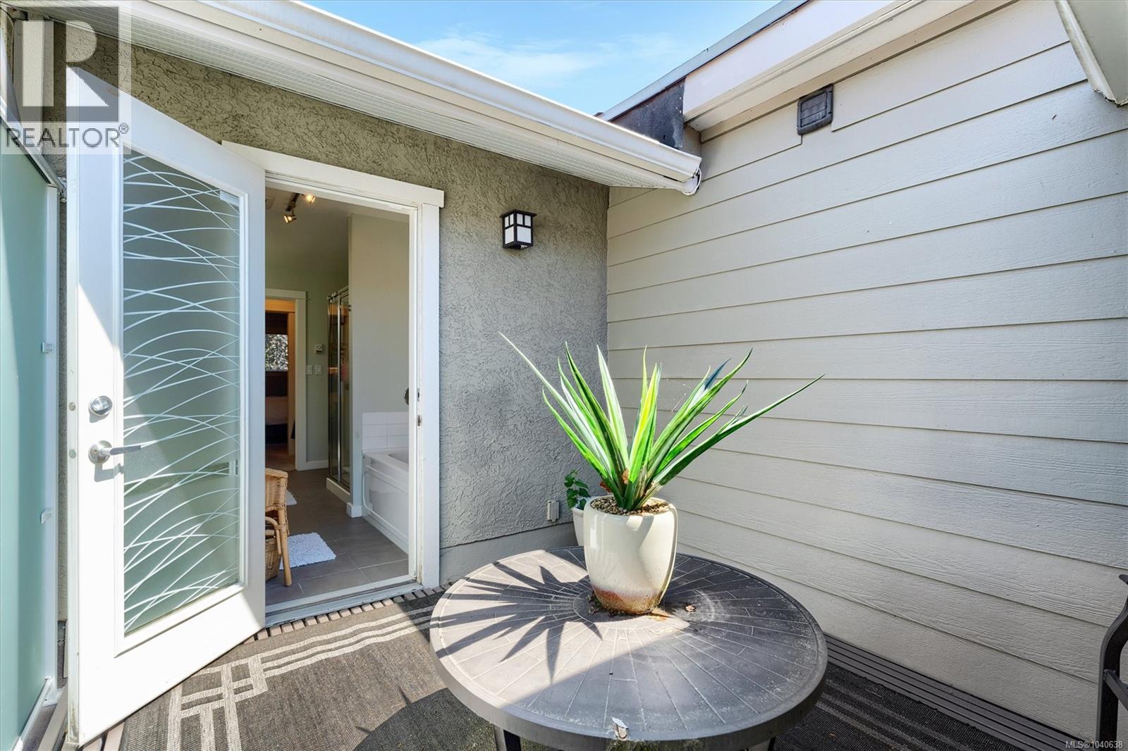  2577 Empire Street, Victoria