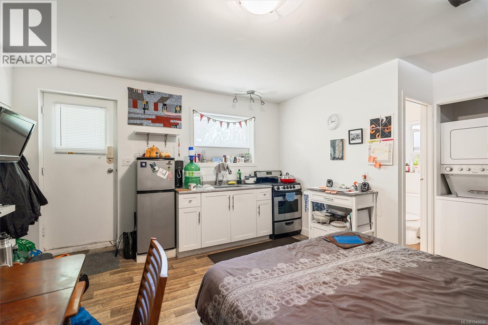  2577 Empire Street, Victoria
